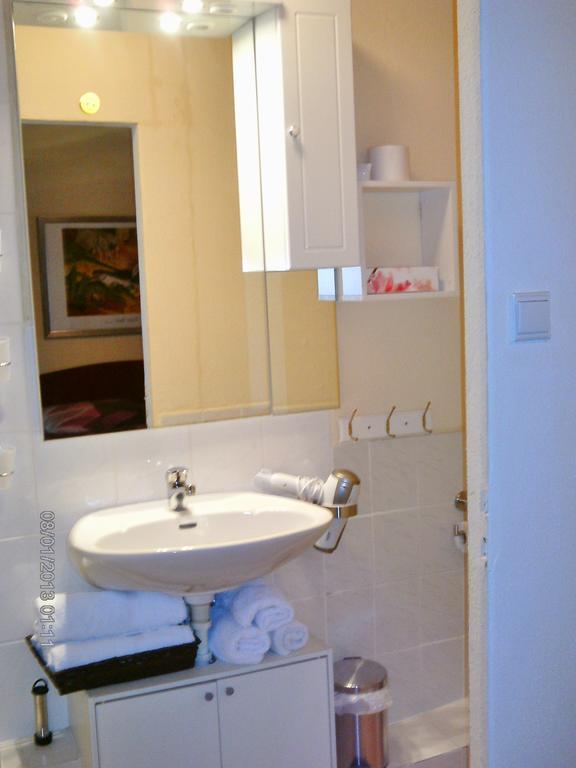 Hotel Garni "Adria" Windhagen Buitenkant foto