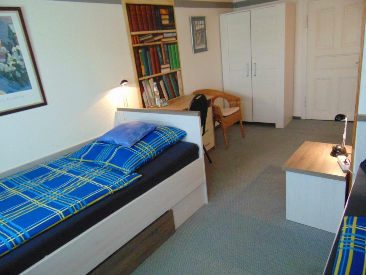 Hotel Garni "Adria" Windhagen Buitenkant foto